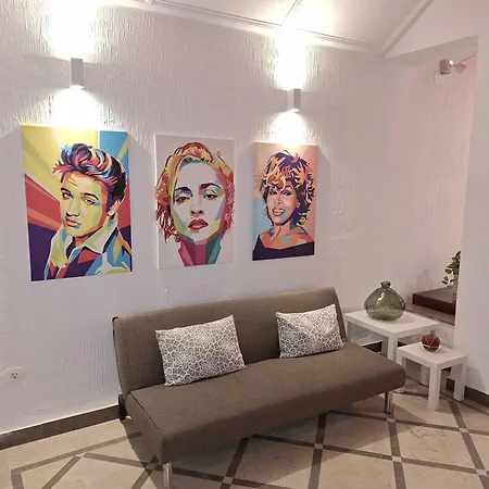 Arc House בית הארחה