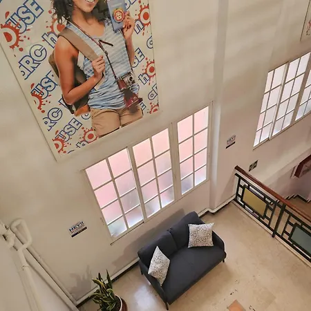 Arc House בית הארחה