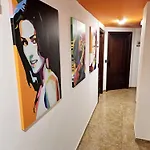 بيت ضيافة Arc House غرناطة