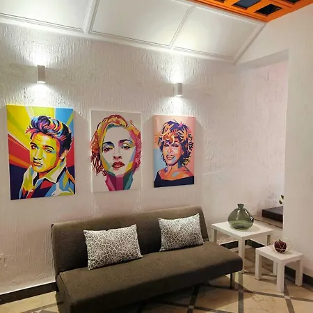 Arc House Guest house